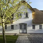 Rackmers Hof - Garni Mit Sauna Hotell Oevenum