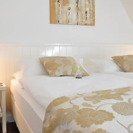 Rackmers Hof - Garni Mit Sauna Hotel Oevenum