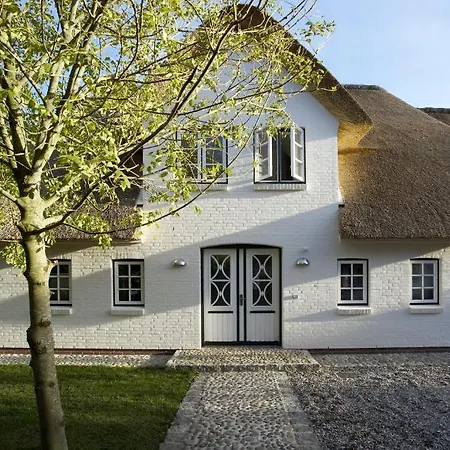 Rackmers Hof - Garni Mit Sauna Hotel Oevenum