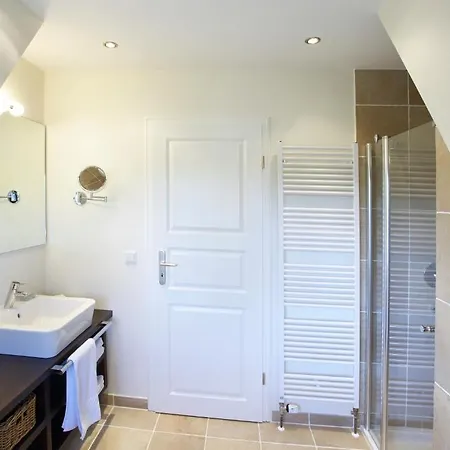 Hotel Rackmers Hof - Garni Mit Sauna Oevenum